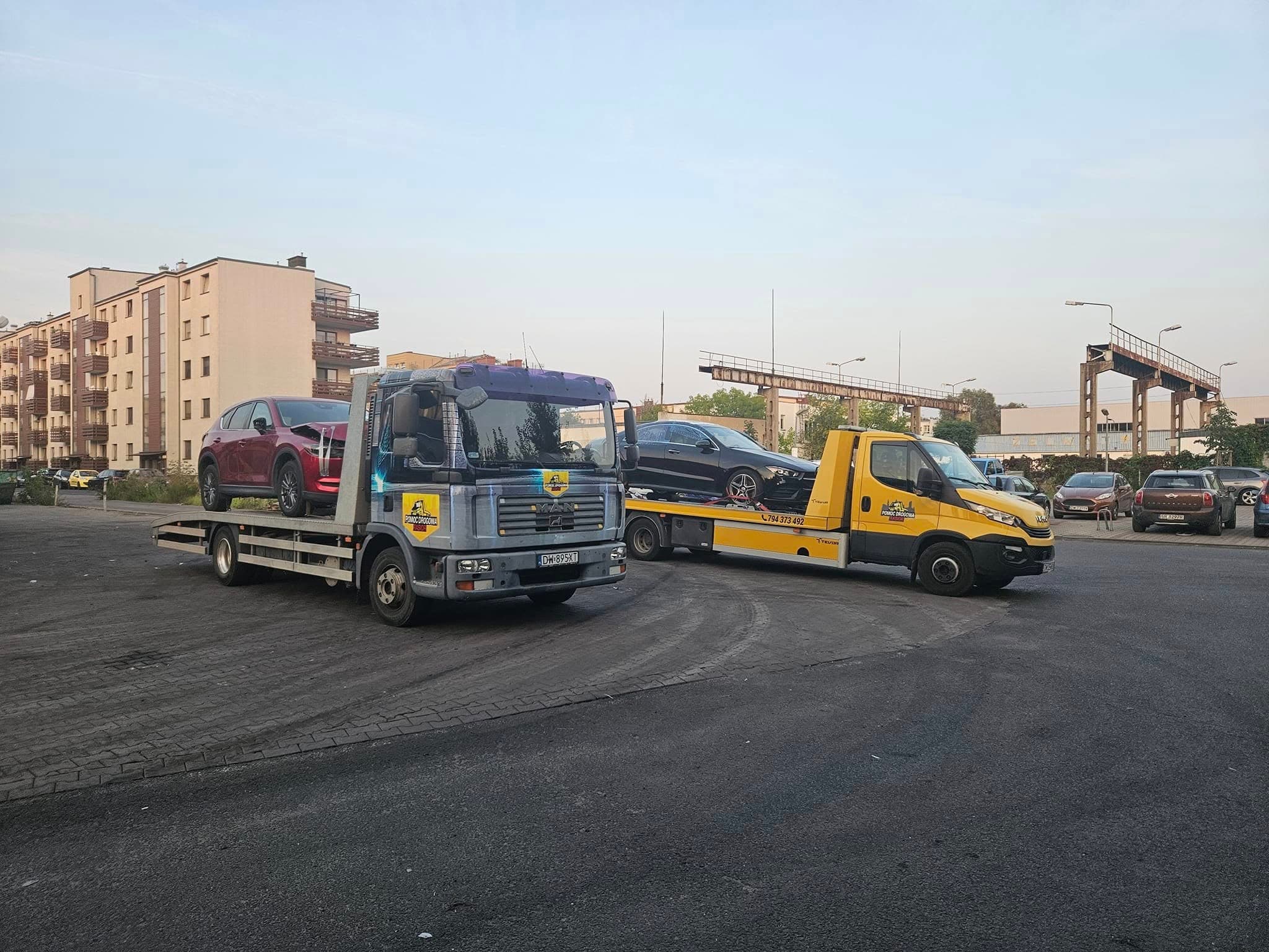 Pomoc drogowa Rasior z lawetą na trasie A4 i S8 przy Wrocławiu
